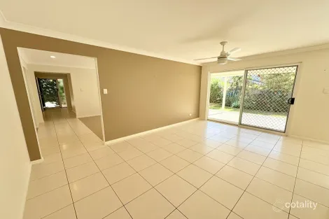 Property photo of 12 Arragan Court Pacific Pines QLD 4211