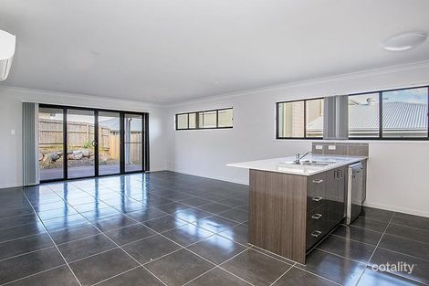 Property photo of 31 Imelda Way Pimpama QLD 4209