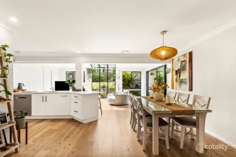 61 Loch Carron Ave, Farmborough Heights, NSW 2526