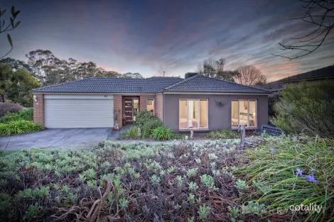 Property photo of 12 Vista Court Gembrook VIC 3783
