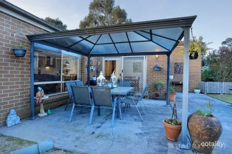 Property photo of 12 Vista Court Gembrook VIC 3783