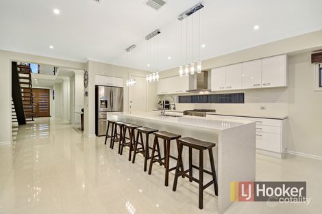Property photo of 19 Dash Drive Cranbourne East VIC 3977