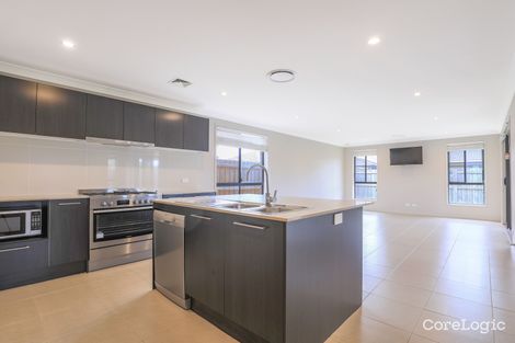 Property photo of 30 Ashburton Crescent Tallawong NSW 2762