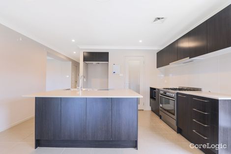 Property photo of 30 Ashburton Crescent Tallawong NSW 2762
