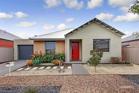Property photo of 15 Cullen Terrace Caroline Springs VIC 3023