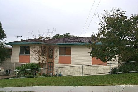 8 Goodenia St, Everton Hills, QLD 4053