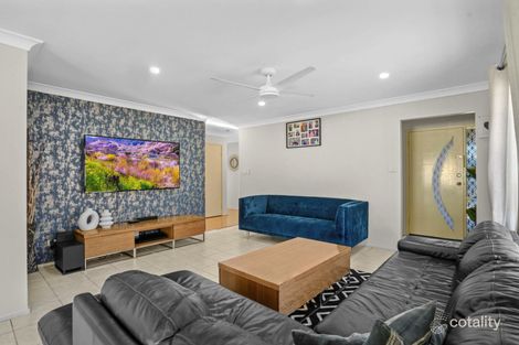 Property photo of 6 Stockalls Place Minto NSW 2566