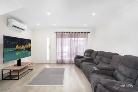 Property photo of 11 Flannery Circuit Charlemont VIC 3217