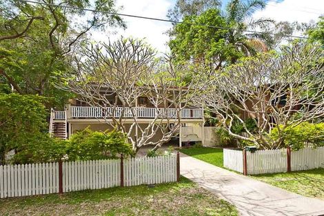 11 Bardon Esp, Bardon, QLD 4065