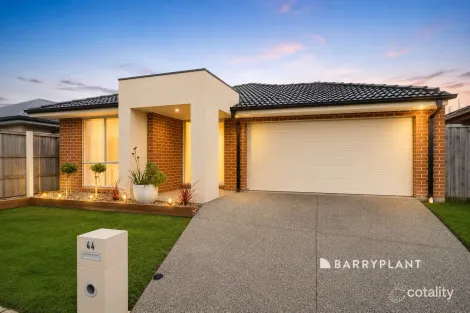 Property photo of 44 Copper Beech Road Beaconsfield VIC 3807