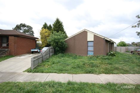 135 Solar Dr, Whittington, VIC 3219