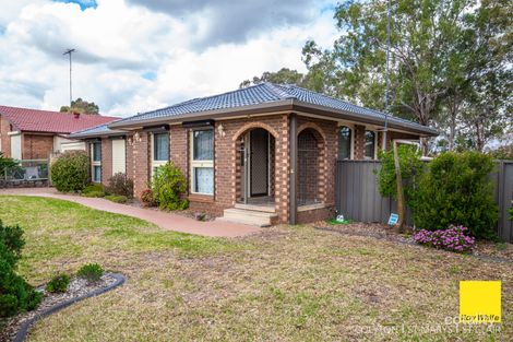 Property photo of 11 Mynah Close St Clair NSW 2759