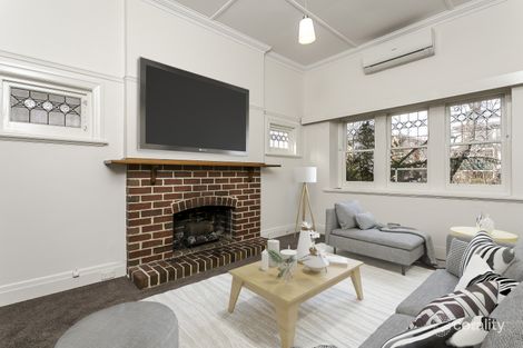 Property photo of 132A Alma Road St Kilda East VIC 3183