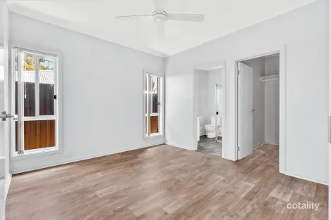 Property photo of 40 Rawlings Circuit Evanston SA 5116