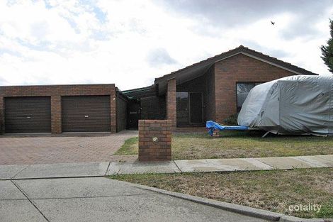 Property photo of 8 Rotoroa Court Taylors Lakes VIC 3038