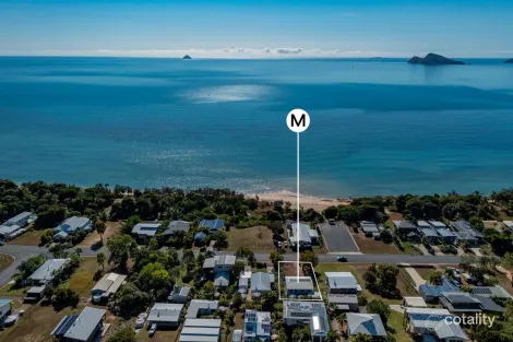 Property photo of 81 Gloucester Avenue Hideaway Bay QLD 4800