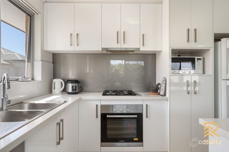 Property photo of 82 Railway Parade Queens Park WA 6107