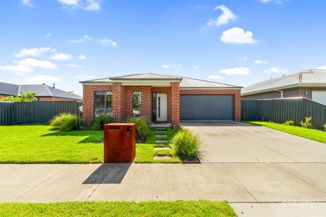 Property photo of 3 Bronzewing Grove Sale VIC 3850