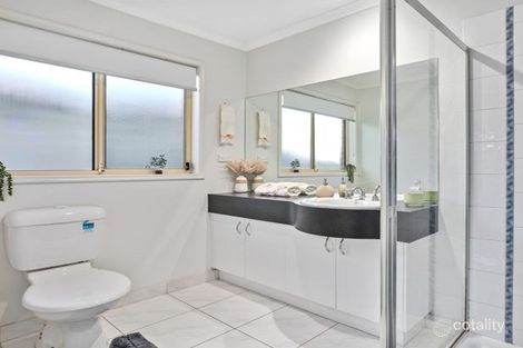 Property photo of 9 Nauru Court Taylors Hill VIC 3037