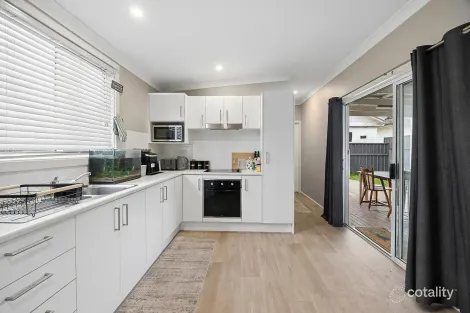 Property photo of 4 Cutler Drive Wyong NSW 2259