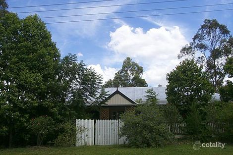 100 Banksia Dr, Mount Crosby, QLD 4306