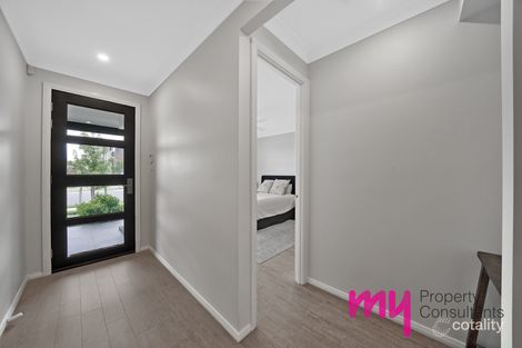 Property photo of 20 Banfield Drive Oran Park NSW 2570