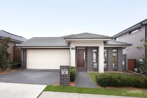 18 MCLAURIN AVE, ORAN PARK, NSW 2570