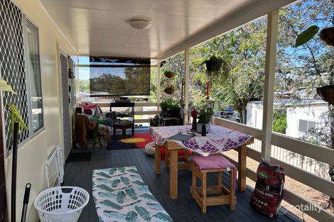 30 Blackall St, Dingo, QLD 4702