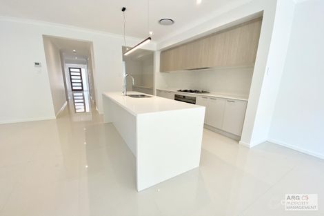 Property photo of 29 Dressage Place Fig Tree Pocket QLD 4069