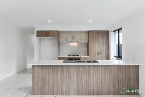 Property photo of 28 Levy Circuit Bridgeman Downs QLD 4035