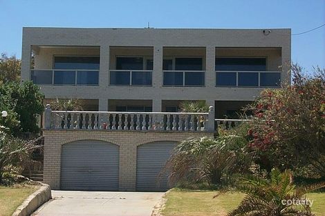 Property photo of 54 Oceanside Promenade Mullaloo WA 6027