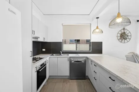Property photo of 8 Regina Avenue Brookvale NSW 2100