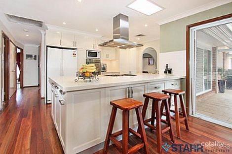 Property photo of 16 Como Close St Clair NSW 2759