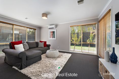 Property photo of 1 Winterset Close Mordialloc VIC 3195