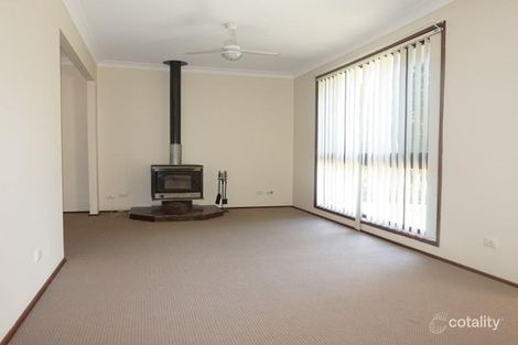 Property photo of 3 Tuggerah Close St Clair NSW 2759