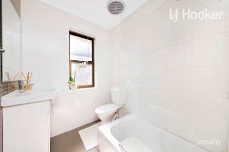 Property photo of 127 Hill Road Lurnea NSW 2170