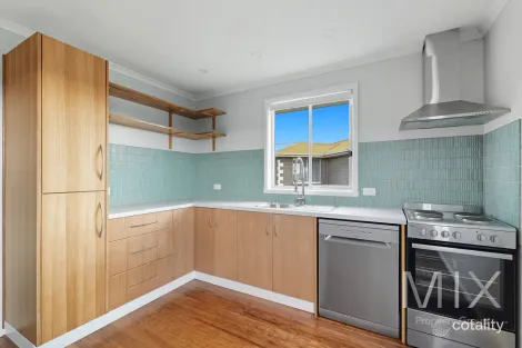 Property photo of 75 Lamprill Circle Herdsmans Cove TAS 7030