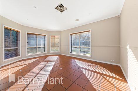 Property photo of 4 Whitmore Place Hillside VIC 3037