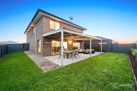 Property photo of 8 Mill Circuit Clyde North VIC 3978