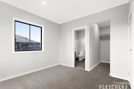Property photo of 69 Growling Grass Drive Clyde North VIC 3978