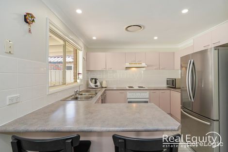 Property photo of 5 Quamby Court Wattle Grove NSW 2173