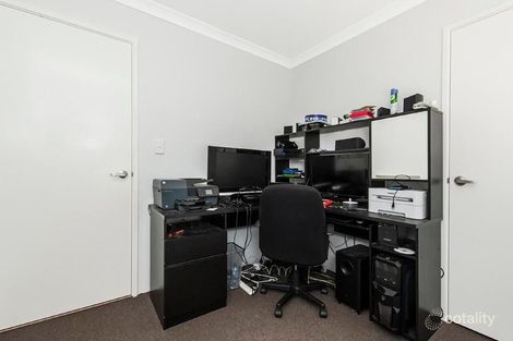 Property photo of 9 Tregaron Link Ellenbrook WA 6069