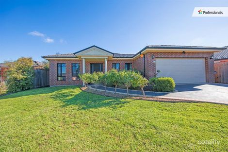 16 Christina Cres, Kurunjang, VIC 3337
