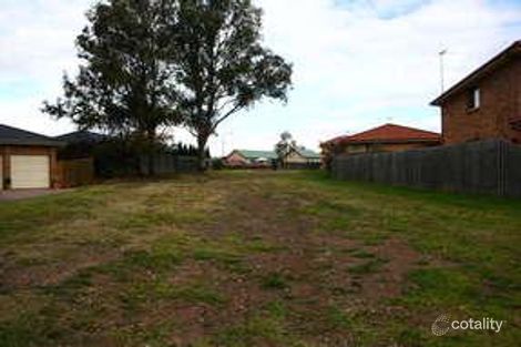 2 Gunning Cl, Prestons, NSW 2170