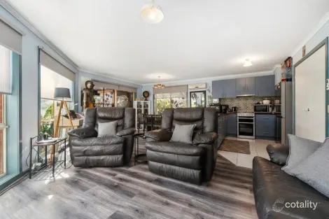 Property photo of 1/29 Chardonnay Drive Skye VIC 3977
