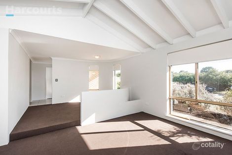 Property photo of 29 Cumberland Way Beldon WA 6027