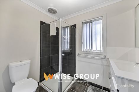 Property photo of 2 Pomegranate Way Pakenham VIC 3810