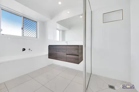 Property photo of 13 Havenwood Drive Taroomball QLD 4703