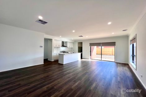 12 Jacobena Rd, Melton South, VIC 3338