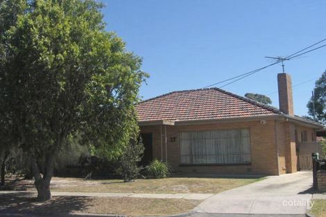 17 Grandison Gr, Oak Park, VIC 3046